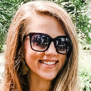 Meet your Posher, Jennifer